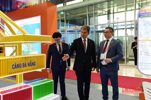 FIATA World Congress 2025: Thúc đẩy chuyển đổi xanh, nâng cao khả năng thích ứng của ngành logistics FIATA World Congress 2025: Thúc đẩy chuyển đổi xanh, nâng cao khả năng thích ứng của ngành logistics