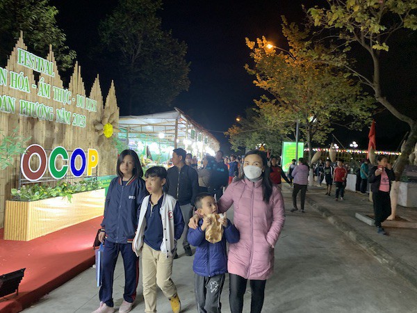 “Festival Nông sản – Văn hoá – Ẩm thực – Du lịch huyện Đan Phượng năm 2023”: Kết nối cung – cầu giúp doanh...