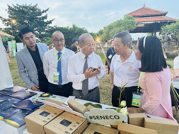 GFDI đồng hành cùng “Ngày hội Sen Huế 2023” và trưng bày sản phẩm chén dĩa lá sen Seneco