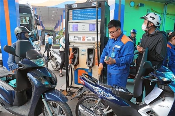 Giá xăng dầu biến động mạnh, đề xuất điều chỉnh cơ chế điều hành Giá xăng dầu biến động mạnh, đề xuất điều chỉnh cơ chế điều hành