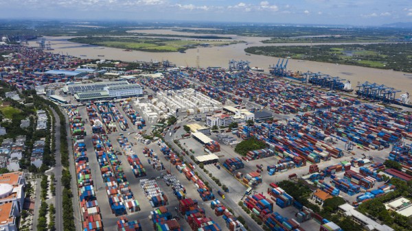 Giảm 50% phí hạ tầng cảng biển cho hàng thuỷ nội địa