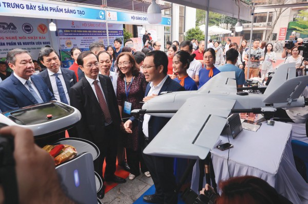 “Hàng rào” bảo vệ doanh nghiệp “Hàng rào” bảo vệ doanh nghiệp