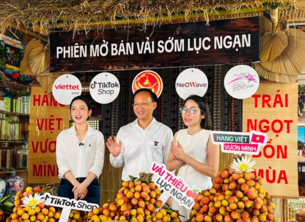 Kích cầu tiêu dùng nội địa cho tăng trưởng bền vững Kích cầu tiêu dùng nội địa cho tăng trưởng bền vững