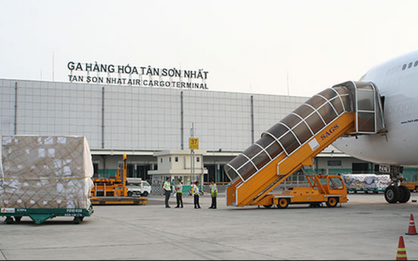 Lo doanh nghiệp tổn thất nặng nề, VLA đề nghị không áp dụng giờ cấm tải mới khu Tân Sơn Nhất