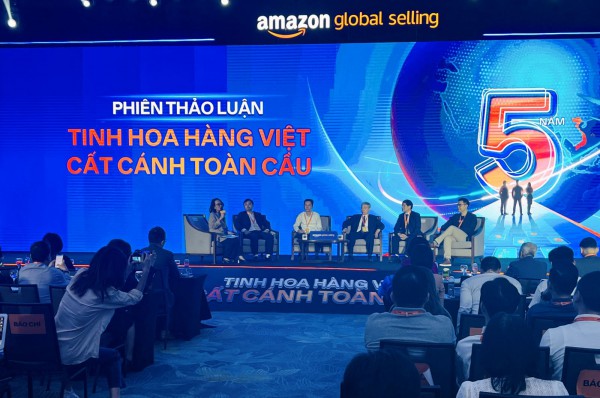 Mở "cánh cửa" TMĐT xuyên biên giới cho doanh nghiệp Việt