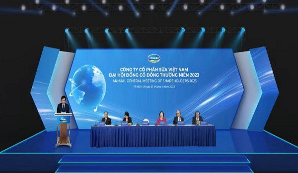 Năm 2023, Vinamilk đặt mục tiêu doanh thu kỷ lục và duy trì cổ tức tiền mặt cao