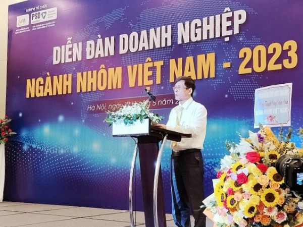 Ngành nhôm Việt Nam đang đối diện với khó khăn kép