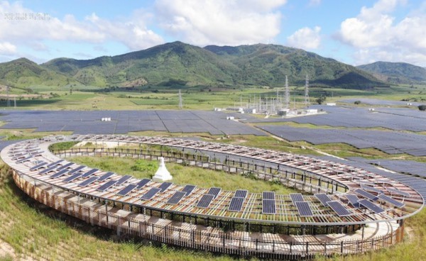 Nhà máy điện mặt trời Hoà Hội top 10 dự án năng lượng tái tạo tiêu biểu năm 2021