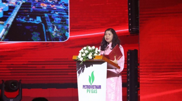 PV GAS khẳng định vị thế với 3 Kỷ lục Việt Nam PV GAS khẳng định vị thế với 3 Kỷ lục Việt Nam
