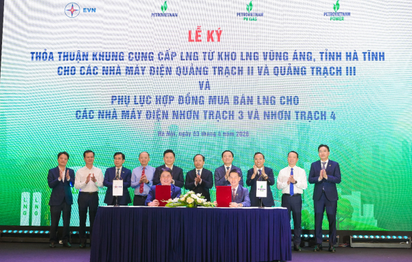 PV GAS ký kết các thỏa thuận LNG quy mô lớn, mở rộng hạ tầng cung ứng khí PV GAS ký kết các thỏa thuận LNG quy mô lớn, mở rộng hạ tầng cung ứng khí