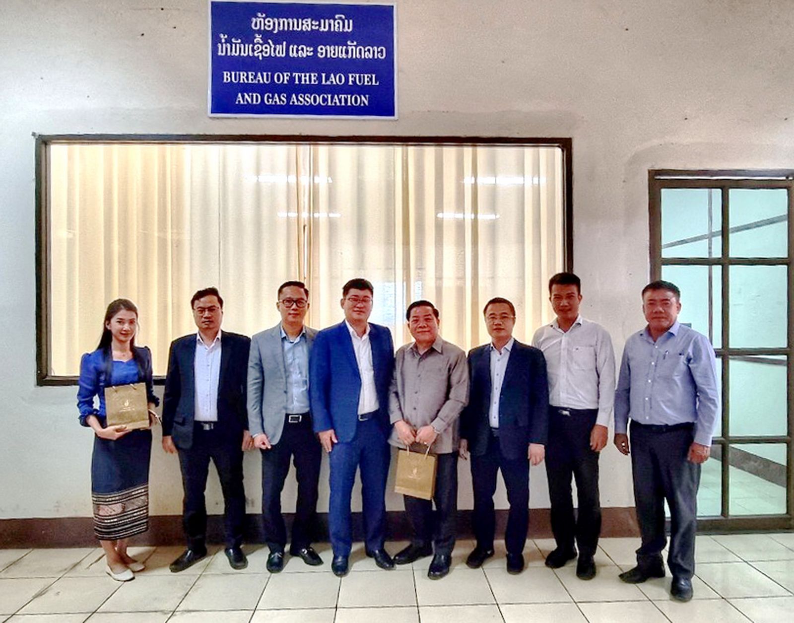 PV GAS làm việc tại Lào và gặp gỡ các công ty kinh doanh LPG