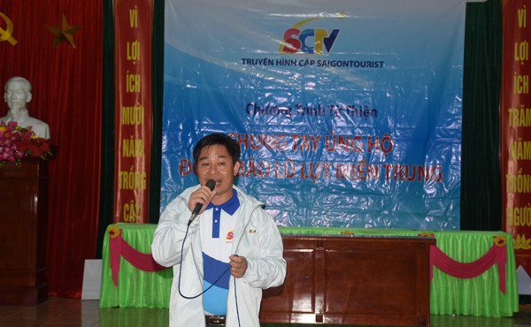 SCTV trao quà cho 190 hộ dân và giao lưu văn nghệ với người dân xã Tân Thủy, huyện Lệ Thủy
