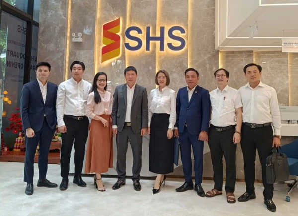 Sao Đỏ 2025: Đoàn thẩm định số 10 tìm kiếm những "ngôi sao doanh nhân" mới Sao Đỏ 2025: Đoàn thẩm định số 10 tìm kiếm những "ngôi sao doanh nhân" mới