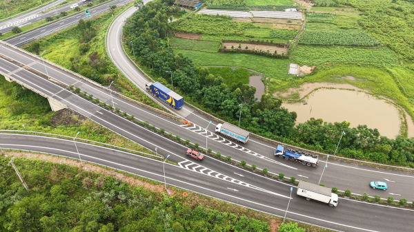 T&T Group của Bầu Hiển đang hiện diện trên những “mạch máu” kinh tế mới như thế nào? T&T Group của Bầu Hiển đang hiện diện trên những “mạch máu” kinh tế mới như thế nào?