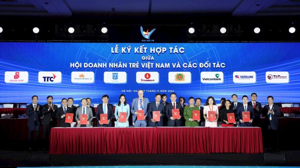 Tập đoàn T&T Group ký hợp tác chiến lược với Hội Doanh nhân trẻ Việt Nam Tập đoàn T&T Group ký hợp tác chiến lược với Hội Doanh nhân trẻ Việt Nam