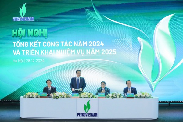 Thủ tướng Phạm Minh Chính: "2025 phải là năm bứt phá của Petrovietnam – Tập đoàn Công nghiệp Năng lượng Quốc gia"