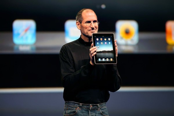 "Tư duy ngược" của Steve Jobs đã từng giúp Apple vượt khủng hoảng ra sao? "Tư duy ngược" của Steve Jobs đã từng giúp Apple vượt khủng hoảng ra sao?
