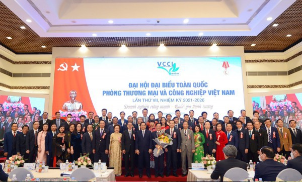 Vietcombank – xứng danh đơn vị anh hùng Vietcombank – xứng danh đơn vị anh hùng