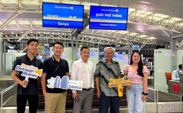 Vietravel Airlines có chuyến bay thẳng đầu tiên từ Hà Nội tới Trung Quốc