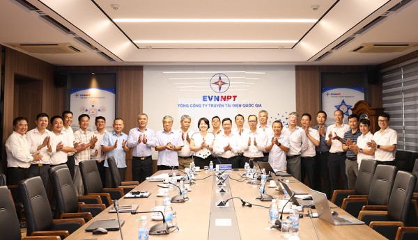 Đóng điện Dự án Trạm biến áp 220kV Vũ Thư và đường dây đấu nối: Tăng cường đảm bảo điện cho tỉnh Thái Bình