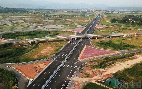 Cao tốc Biên Hòa - Vũng Tàu: Không chuyển người dân vào khu tái định cư sân bay Long Thành