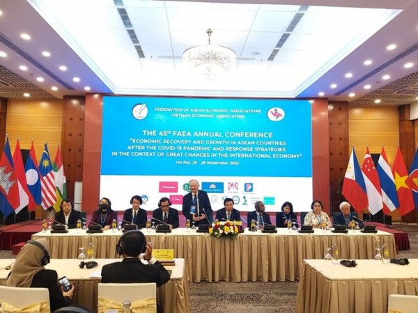 Chuyên gia kinh tế ASEAN bàn giải pháp thúc đẩy tăng trưởng hậu COVID-19