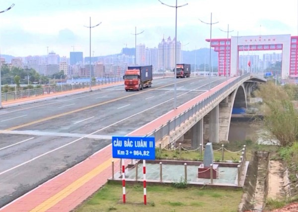 Cơ hội mới cho doanh nghiệp xuất nhập khẩu qua cửa khẩu Móng Cái