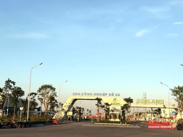 Hưng Yên: "Cực tăng trưởng" mới thắp sáng bản đồ kinh tế Việt Nam Hưng Yên: "Cực tăng trưởng" mới thắp sáng bản đồ kinh tế Việt Nam