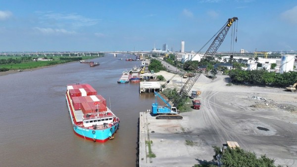 Khám phá tuyến vận tải container mới: Hải Phòng- Ninh Bình qua kênh Nghĩa Hưng