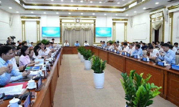 Kinh tế TP HCM tăng trưởng cao nhất 5 năm