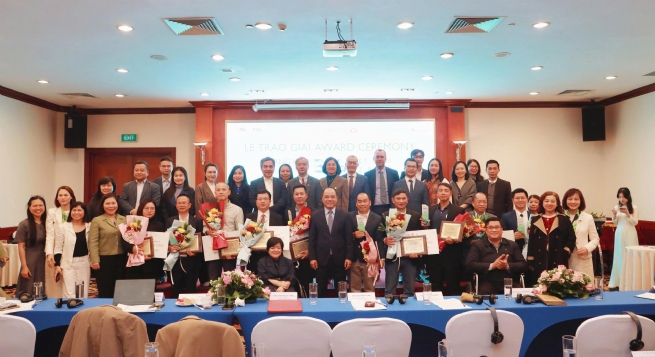 Kinh tế bao trùm - Người yếu thế trở thành nguồn lực phát triển