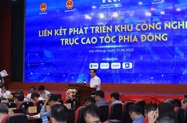 Liên kết phát triển khu công nghiệp trục cao tốc phía Đông 