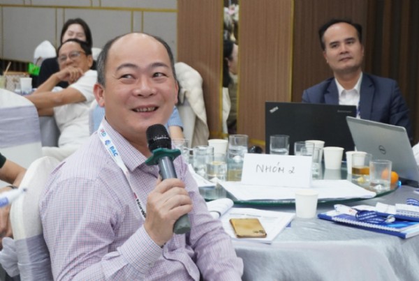 Nâng cao năng lực cho tổ chức hỗ trợ DNNVV thông qua chuyển đổi số, chuyển đổi xanh