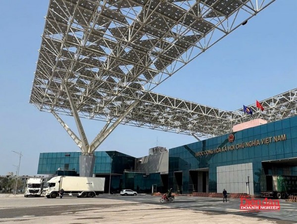 Quảng Ninh quyết liệt tháo gỡ rào cản cho các doanh nghiệp xuất nhập khẩu Quảng Ninh quyết liệt tháo gỡ rào cản cho các doanh nghiệp xuất nhập khẩu