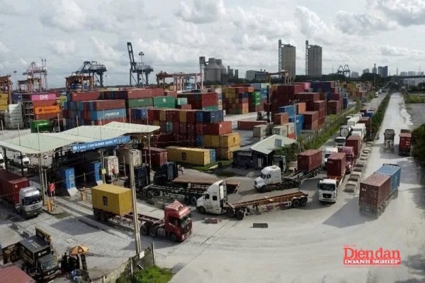 TP HCM: Miễn phí hạ tầng cảng biển để giảm áp lực chi phí cho doanh nghiệp TP HCM: Miễn phí hạ tầng cảng biển để giảm áp lực chi phí cho doanh nghiệp