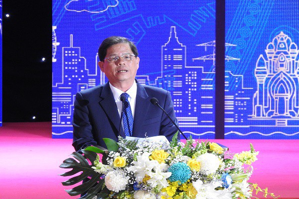 Thủ tướng: Khánh Hòa phải luôn đồng hành cùng doanh nghiệp, nhà đầu tư