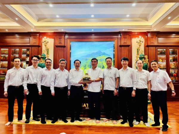 VINACHEM làm việc với Tập đoàn HATECO về cung ứng sản phẩm cao su kỹ thuật cho cảng Liên Chiểu