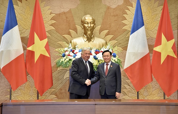 Việt Nam mong muốn Pháp gỡ bỏ các rào cản thương mại