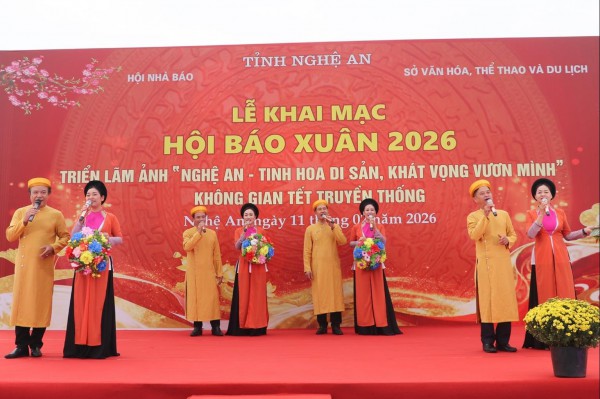 Đặc sắc Hội báo Xuân Bính Ngọ và Triển lãm ảnh tại Nghệ An Đặc sắc Hội báo Xuân Bính Ngọ và Triển lãm ảnh tại Nghệ An