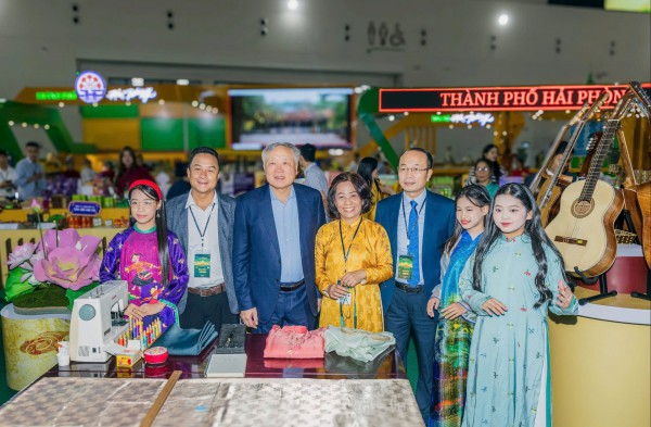 "Đòn bẩy kép" cho doanh nghiệp Huế