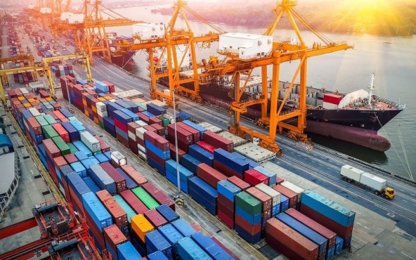 AMRO đánh giá lại dự báo GDP Việt Nam lên 4,7% năm