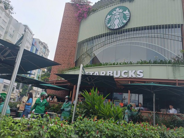 Choáng: Starbucks Việt Nam bất ngờ giá 0 đồng trên ứng dụng, đơn hàng tăng đột biến Choáng: Starbucks Việt Nam bất ngờ giá 0 đồng trên ứng dụng, đơn hàng tăng đột biến