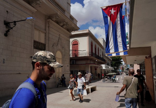 Cuba mở cửa cho nước ngoài đầu tư bán sỉ và bán lẻ