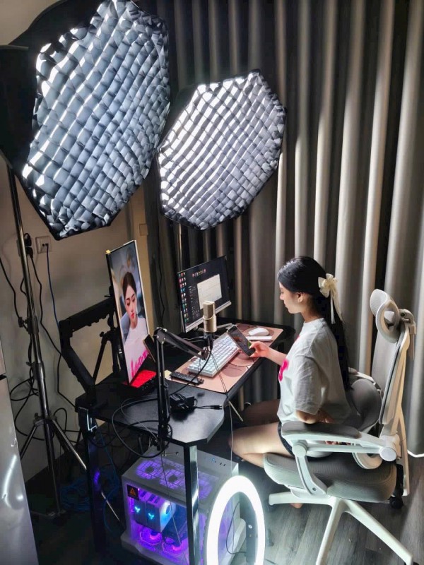 Dân mạng tìm mua gì nhiều nhất trên sàn Shopee, TikTok? Dân mạng tìm mua gì nhiều nhất trên sàn Shopee, TikTok?