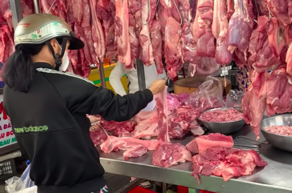 Giá heo hơi hôm nay 18.3.2026: Tăng trở lại trên cả nước