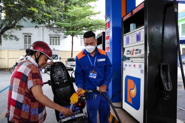 Giá xăng dầu hôm nay 12.2.2026: Tăng liên tiếp trước Tết Nguyên đán Giá xăng dầu hôm nay 12.2.2026: Tăng liên tiếp trước Tết Nguyên đán