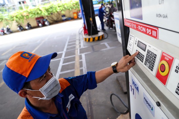 Giá xăng dầu hôm nay 18.9.2025: Xăng trong nước tăng từ chiều nay Giá xăng dầu hôm nay 18.9.2025: Xăng trong nước tăng từ chiều nay