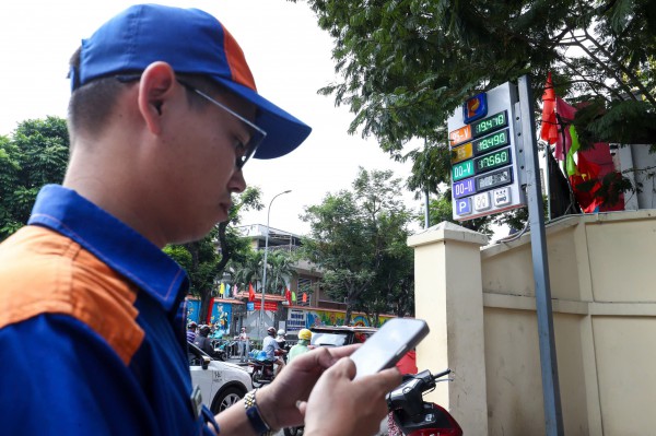 Giá xăng dầu hôm nay 24.4.2025: Xăng trong nước có thể tăng mạnh? Giá xăng dầu hôm nay 24.4.2025: Xăng trong nước có thể tăng mạnh?