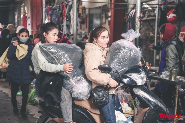 Hương sắc xứ Trà ở phiên chợ chè giữa lòng thành phố Thái Nguyên