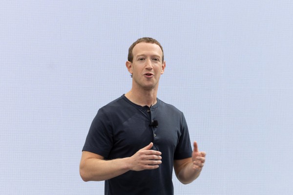 Meta sẽ lần đầu chia cổ tức, tỉ phú Mark Zuckerberg nhận 700 triệu USD mỗi năm